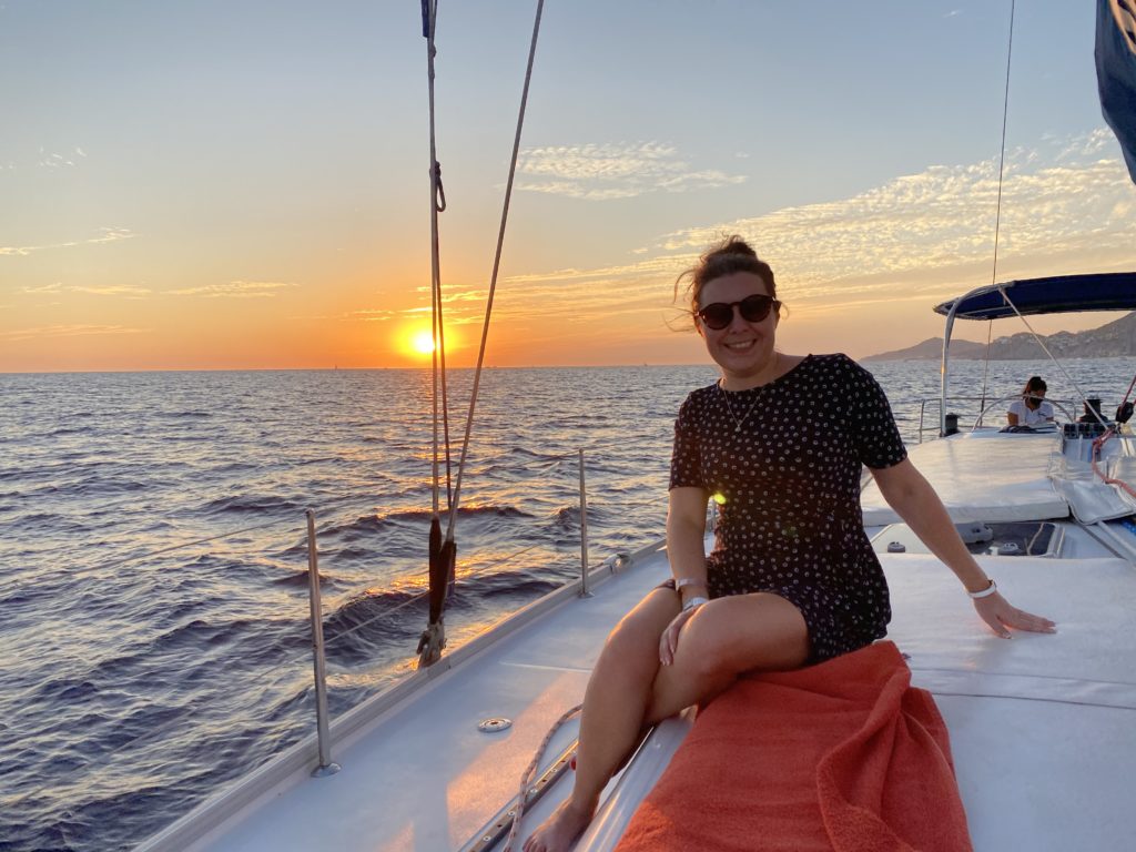 Tips For A Sunset Sailing in Los Cabo | yourvacationplan.com
