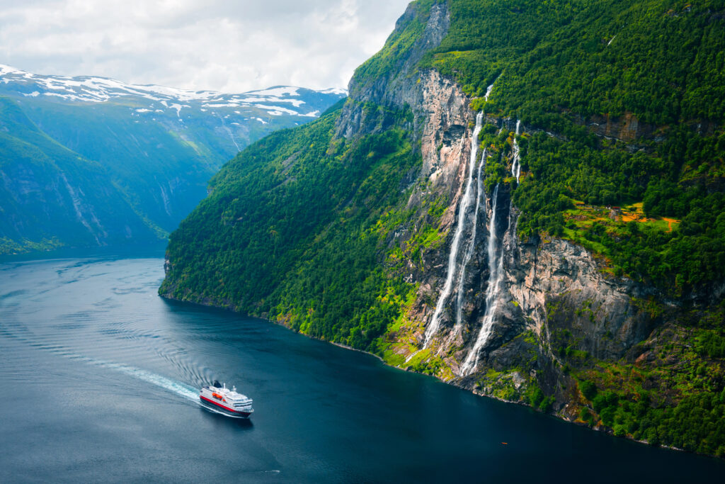 Scandinavia luxury cruise in Sunnylvsfjorden fjord