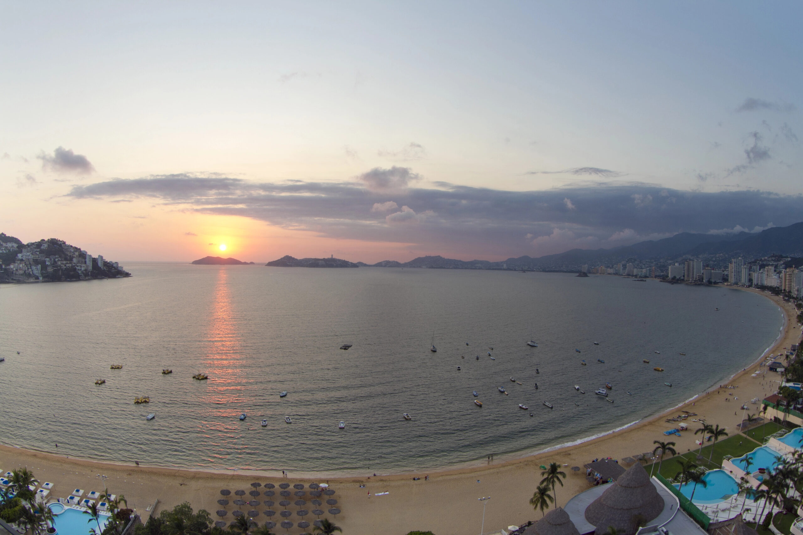 All-inclusive resort in Acapulco, MX planned by a local area Fairway Travel Agent