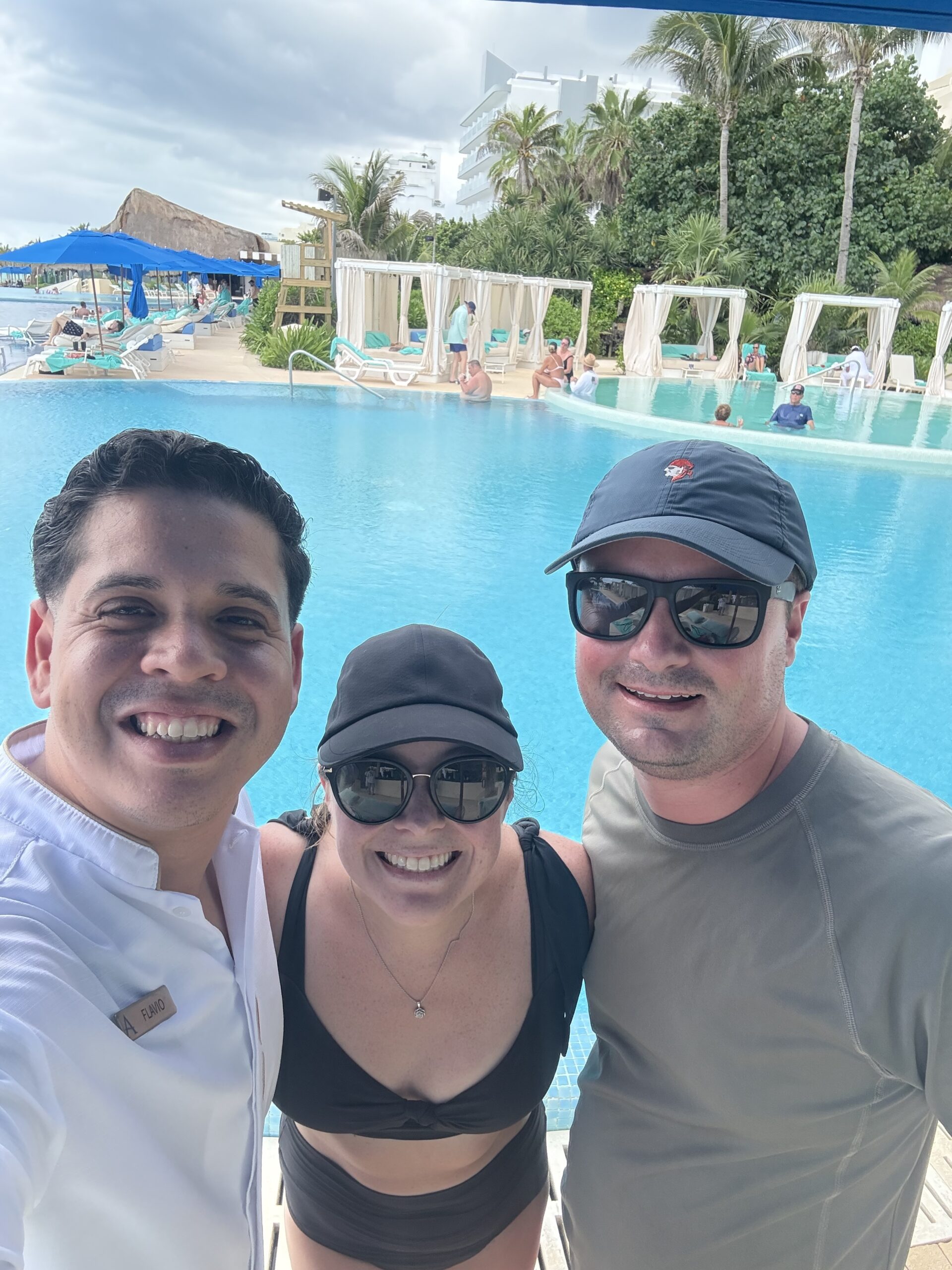 Overland Park travel advisors Mary Beth and Robbie Lynn in Cancun